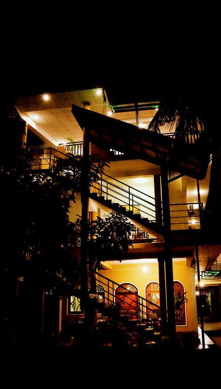 Centra Villa Kataragama Extérieur photo